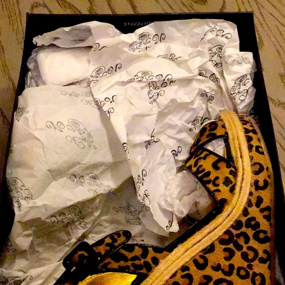 Women’s shoes